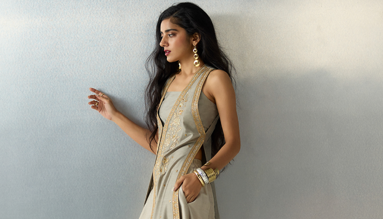 What Makes the Good Cocktail Evening Outfit?