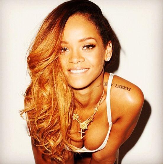 Vogue Meets Advantage in 14K Gold Crucifix Pendants