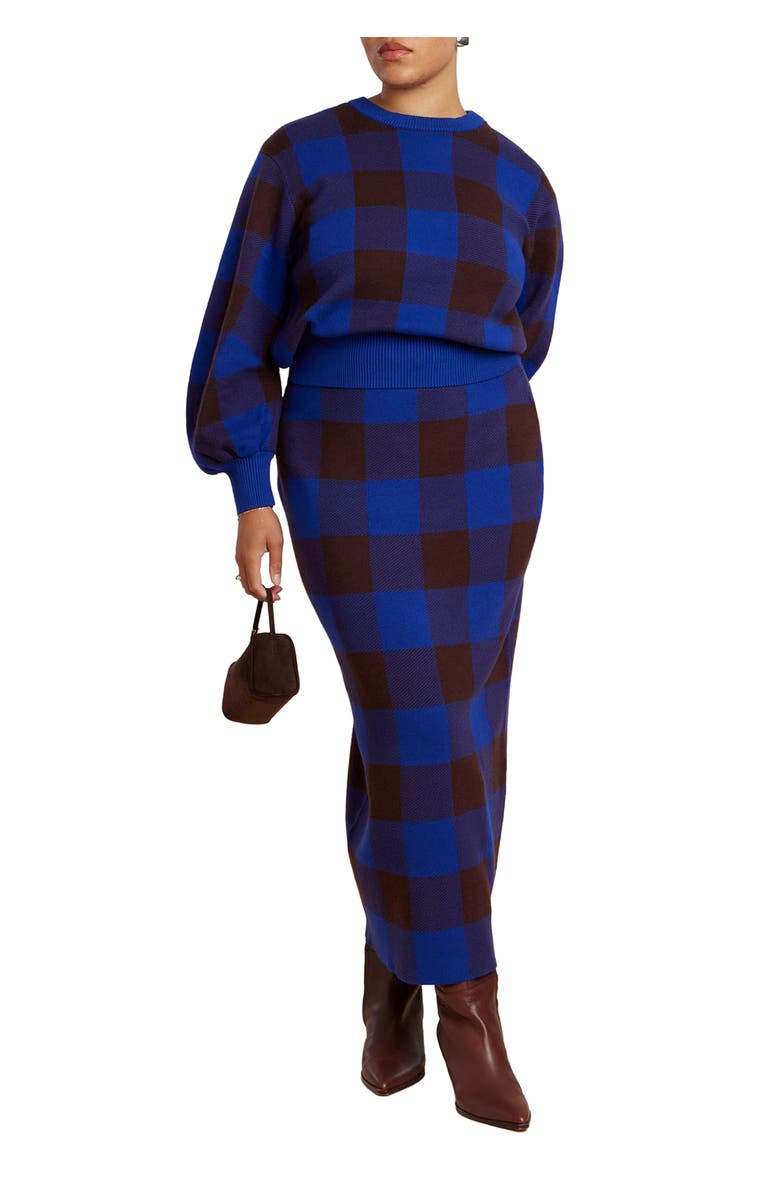 If You Need to Look Stylish and Wealthy This Winter, Make Certain You Personal This Non-Denim Pant Development