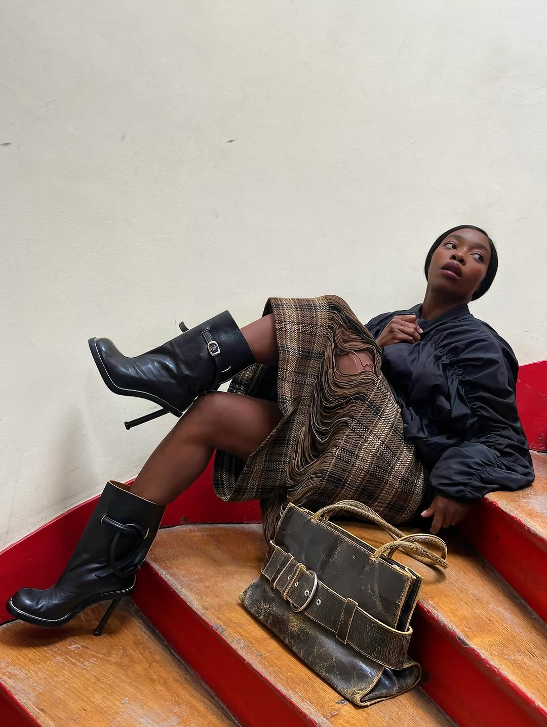 If You Need to Look Stylish and Wealthy This Winter, Make Certain You Personal This Non-Denim Pant Development