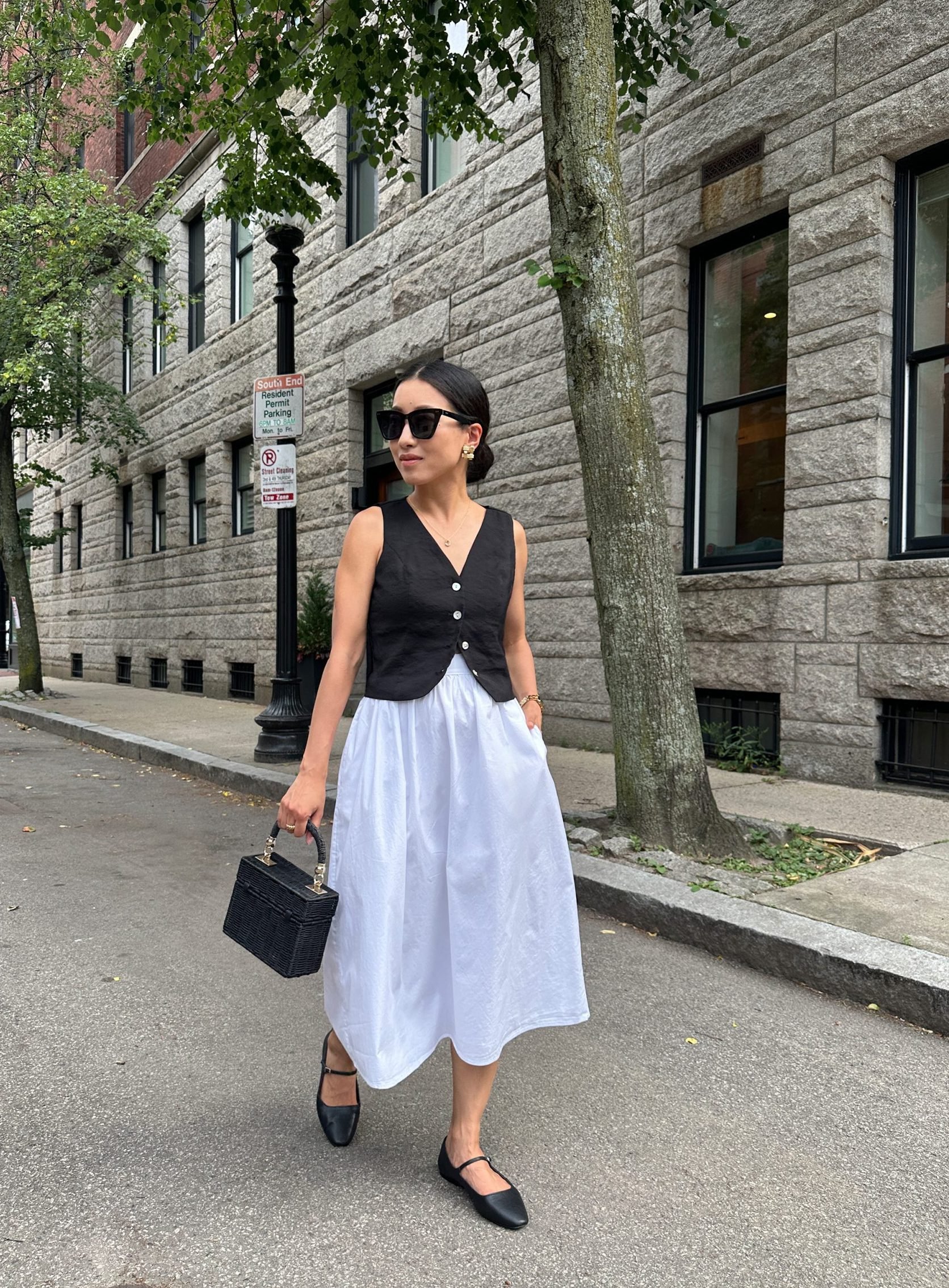 5 methods to fashion essentially the most traditional summer season Skirt