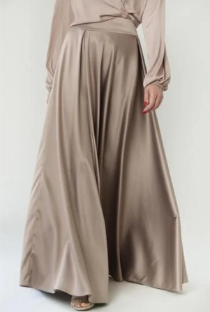 The right way to Type a Satin Maxi Skirt: Easy Stylish