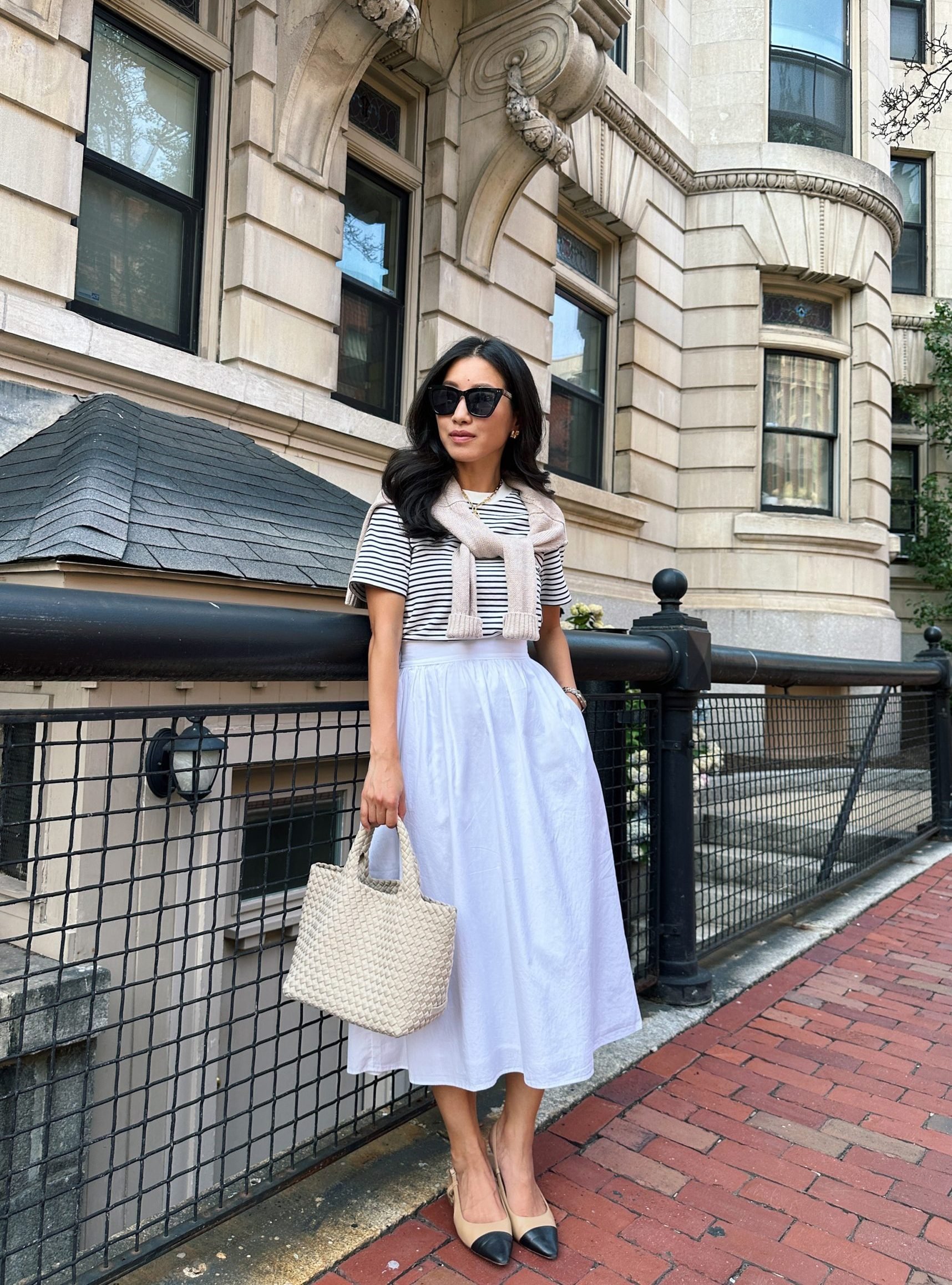 5 methods to fashion essentially the most traditional summer season Skirt