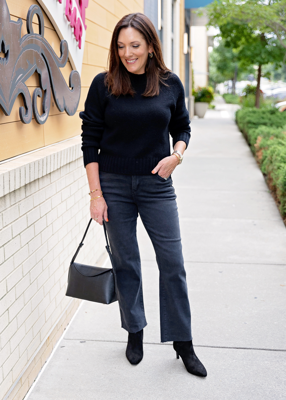 What Footwear to Put on with All Sorts of Denims